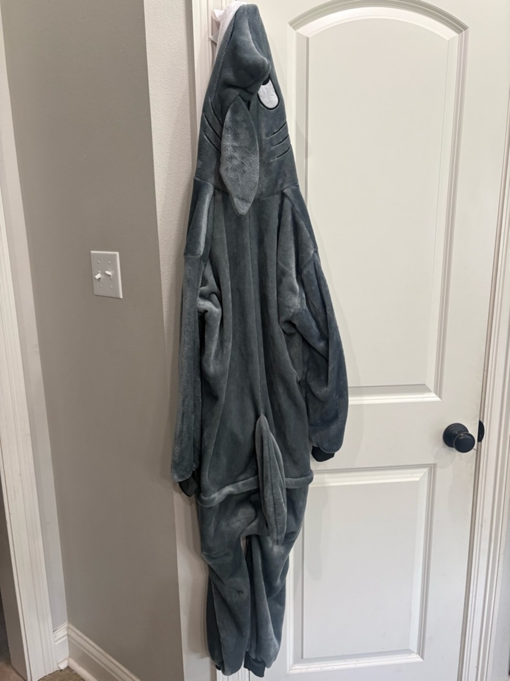 Shark costume in youth small hooded and zip front GUC